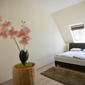 Family Deluxe Apartman Eger