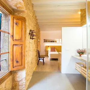 Villa Roja, Design Townhouse In